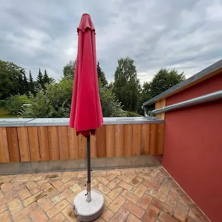 Grosse Mit Loggia Apartment