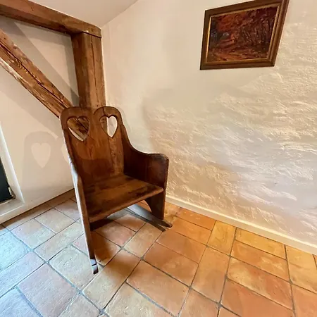 Grosse Mit Loggia
