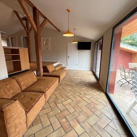 Grosse Mit Loggia