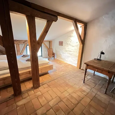 Grosse Mit Loggia