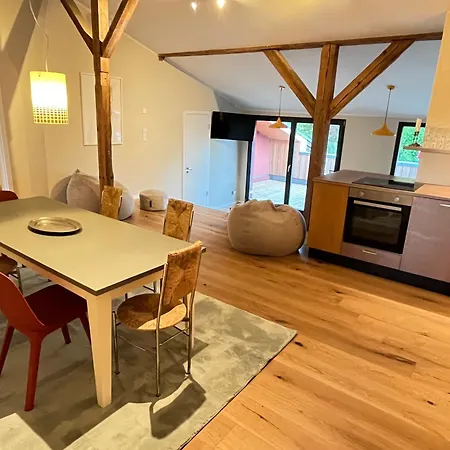 Apartment Grosse Mit Loggia