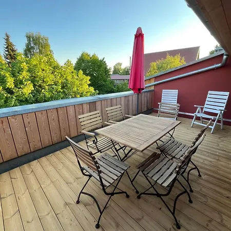 Grosse Mit Loggia Apartment Templin