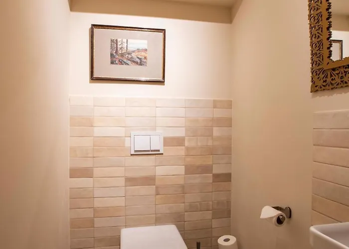 Grosse Mit Loggia Апартаменты Темплин