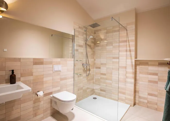 Grosse Mit Loggia Apartamento